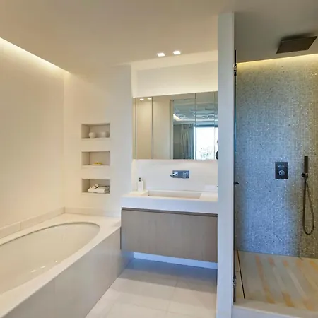 Ref 1238 - Croisette - Sea View For Rent *