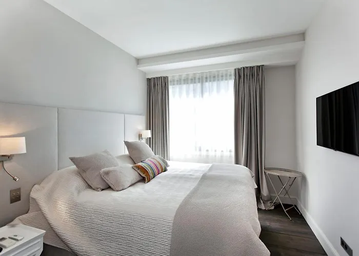 Ref 1238 - Croisette - Sea View For Rent Apartment