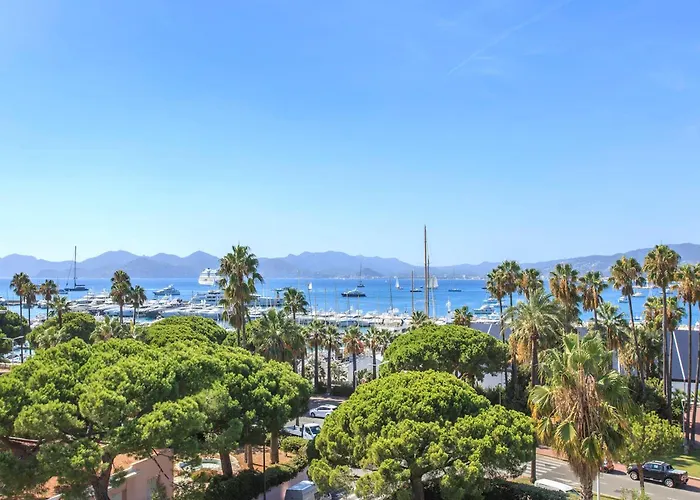 Apartment Ref 1238 - Croisette - Sea View For Rent *