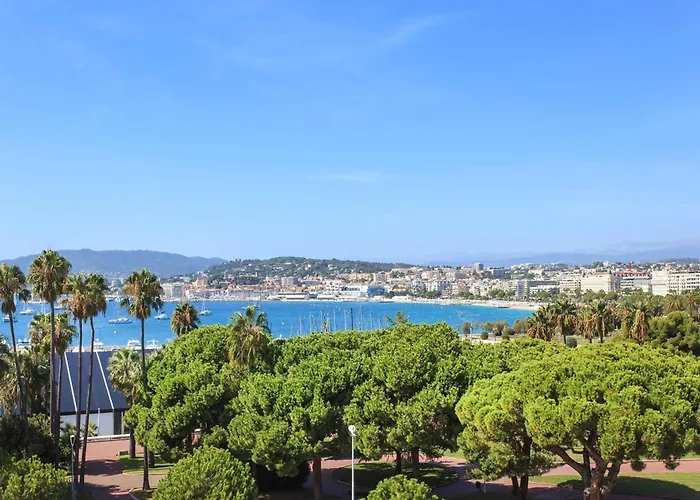 Ref 1238 - Croisette - Sea View For Rent Apartment